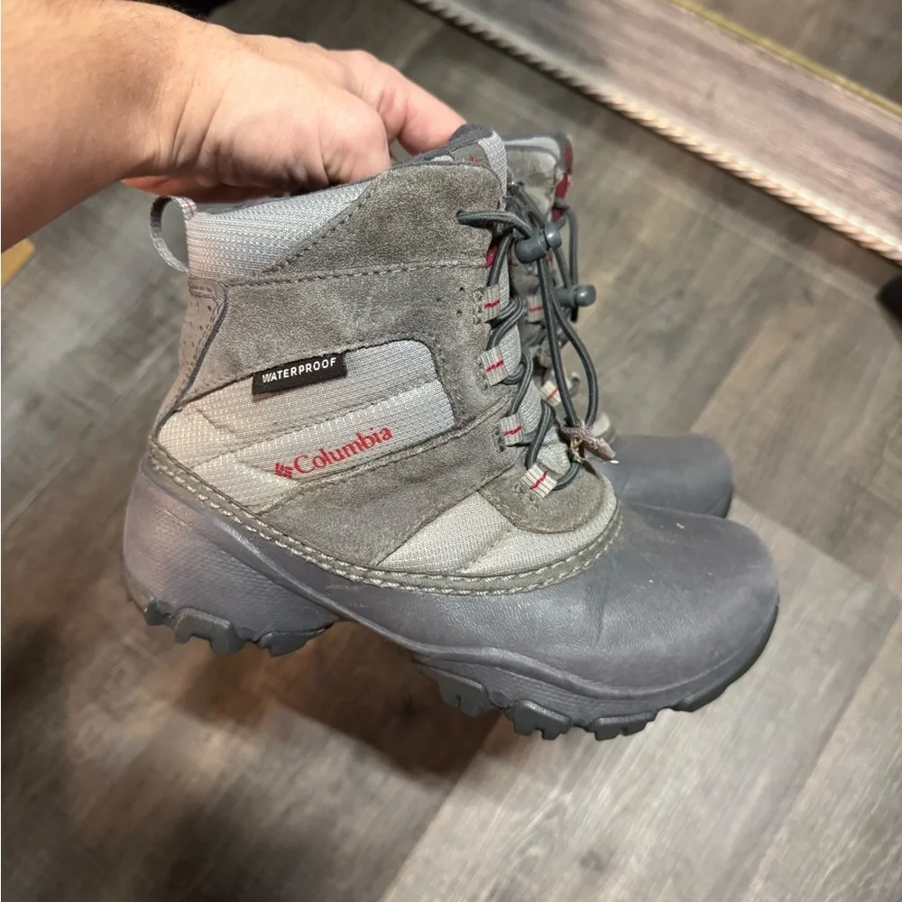Columbia‎ Youth hiking boot